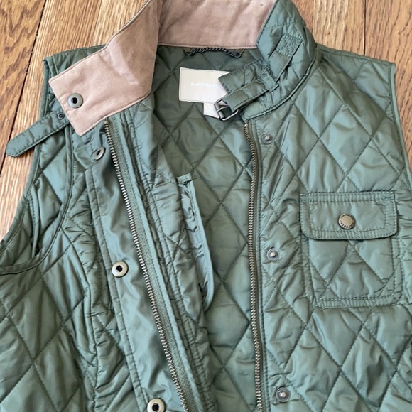 Banana Republic Vest - Picture 8 of 8